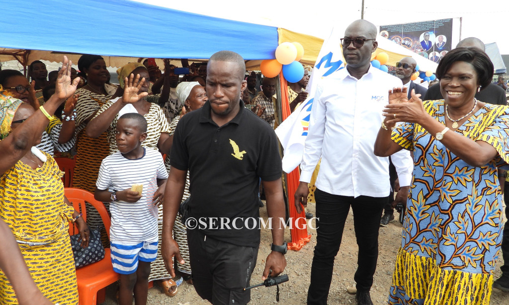 Côte d'Ivoire : VISITE ET INSTALLATION DU COORDONNATEUR DE DISTRICT DU COMOE / MME SIMONE GBAGBO AUX POPULATIONS D’ABOISSO