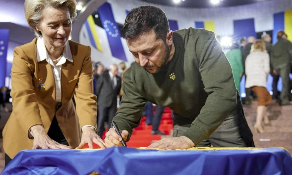 L'ADHESION DE L'UKRAINE A L'UE