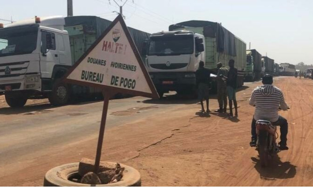 la côte d'Ivoire annonce la réouverture de ses frontières terrestres