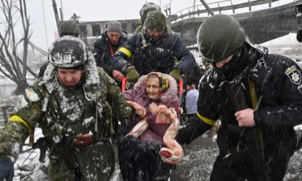 Guerre en Ukraine : Enlèvements d'enfants et attaques militaires - Le point sur la nuit