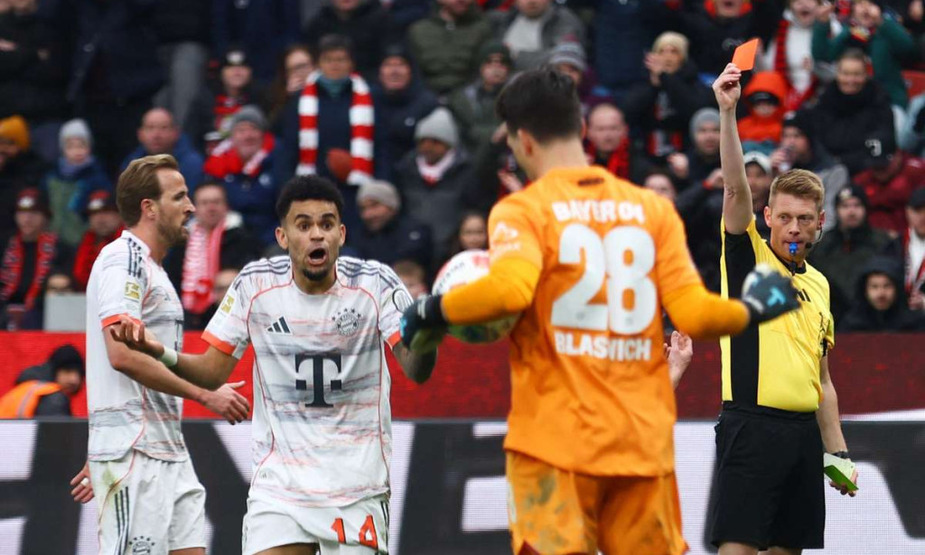 À 9 contre 11, le Bayern arrache un nul improbable sur la pelouse du Bayer