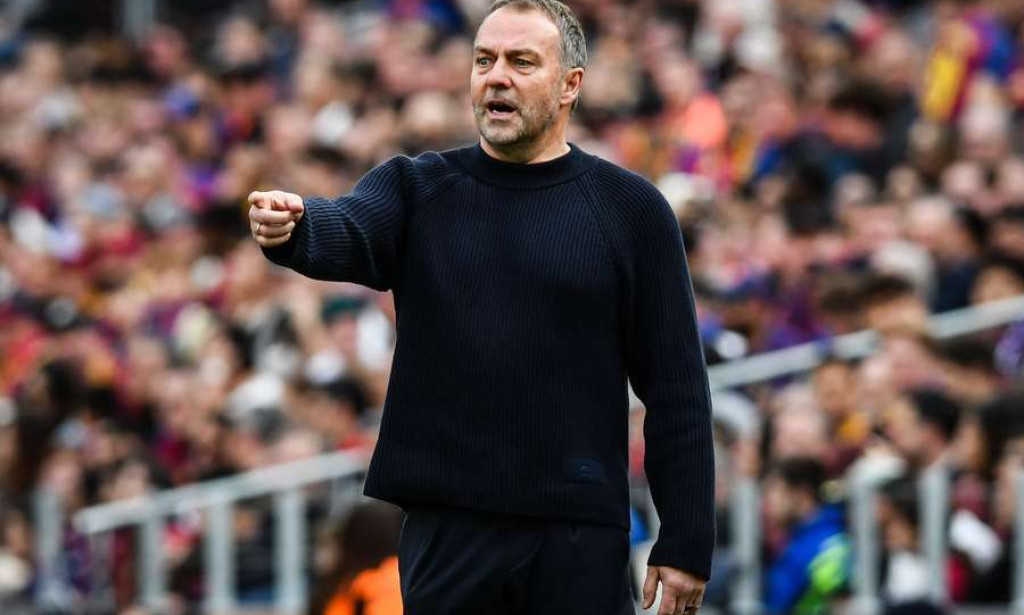 Hansi Flick va prolonger d’une saison avec le FC Barcelone