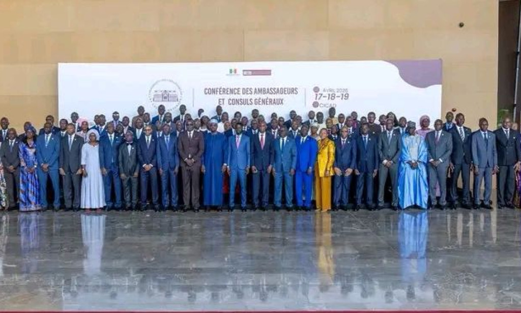 Bassirou Diomaye Faye lance une diplomatie offensive à Dakar, axée sur les résultats