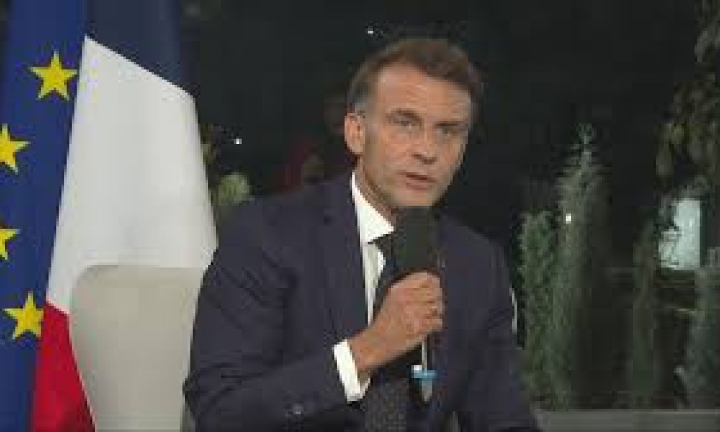 Comportement de jeunes activistes africains sur les réseaux sociaux: Emmanuel Macron dénonce...